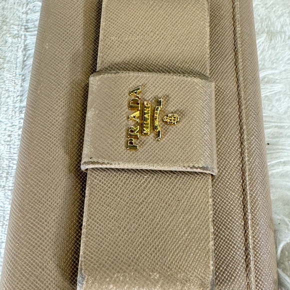 ๐ SOLD ๐ Prada Saffiano Leather Bow Continental Wallet - Picture 13 of 16